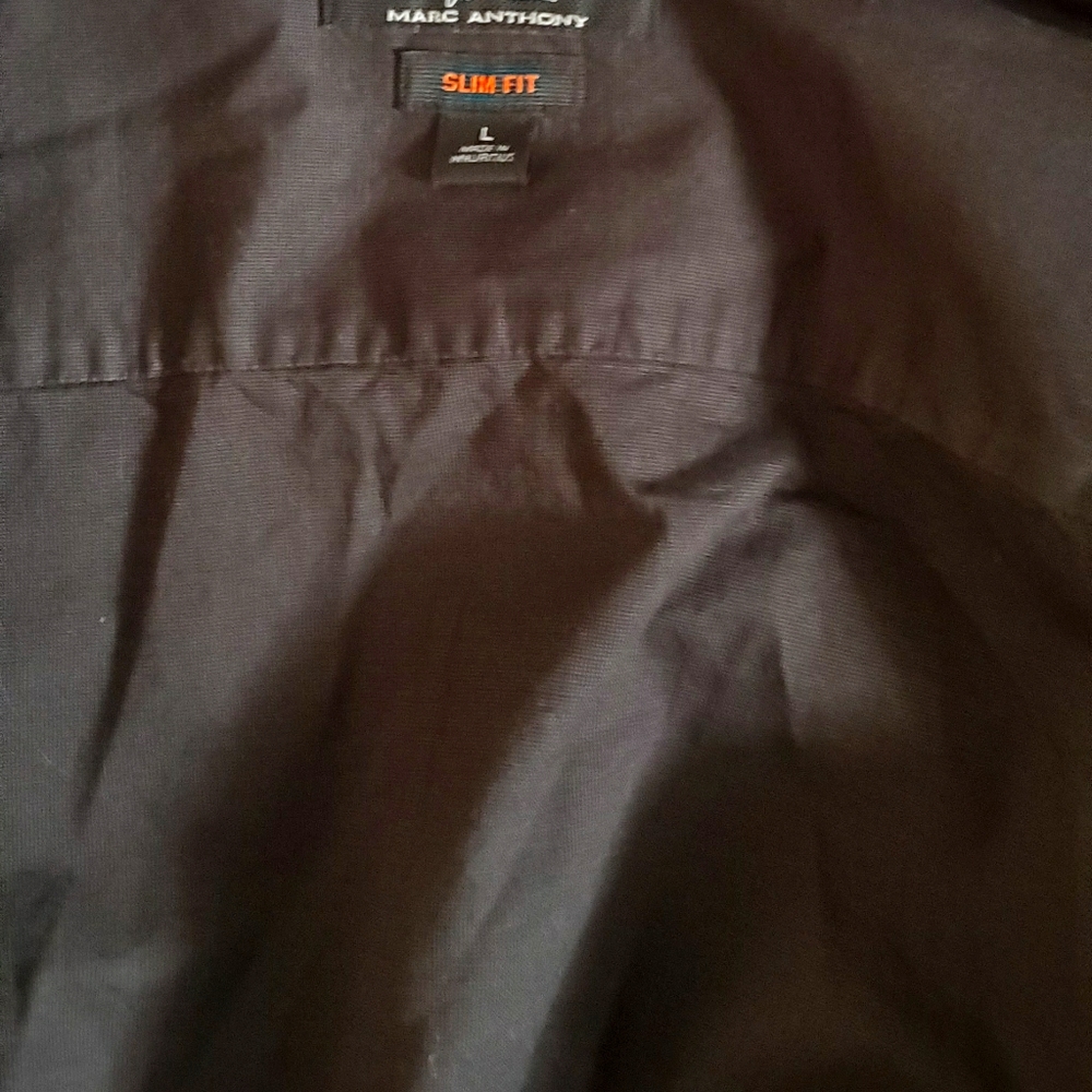 Marc Antony slim fit shirt in men's large.